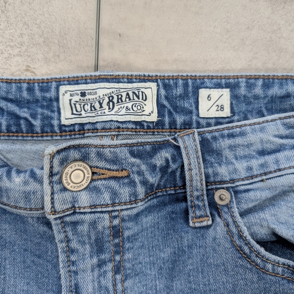 Lucky Brand Women's Sienna Slim Boyfriend Light Wash Jeans Size 6 / 28 - Picture 2 of 11